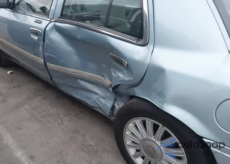 2009 Mercury Grand Marquis Ls (Fleet Only) z USA, uszkodzony, nr VIN 2MEHM75VX9X624597